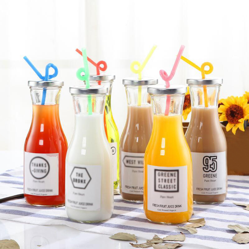 Wholesale 500 ml Milk Tea Bottle Beverage Juice Glass Bottles with Straw Lid