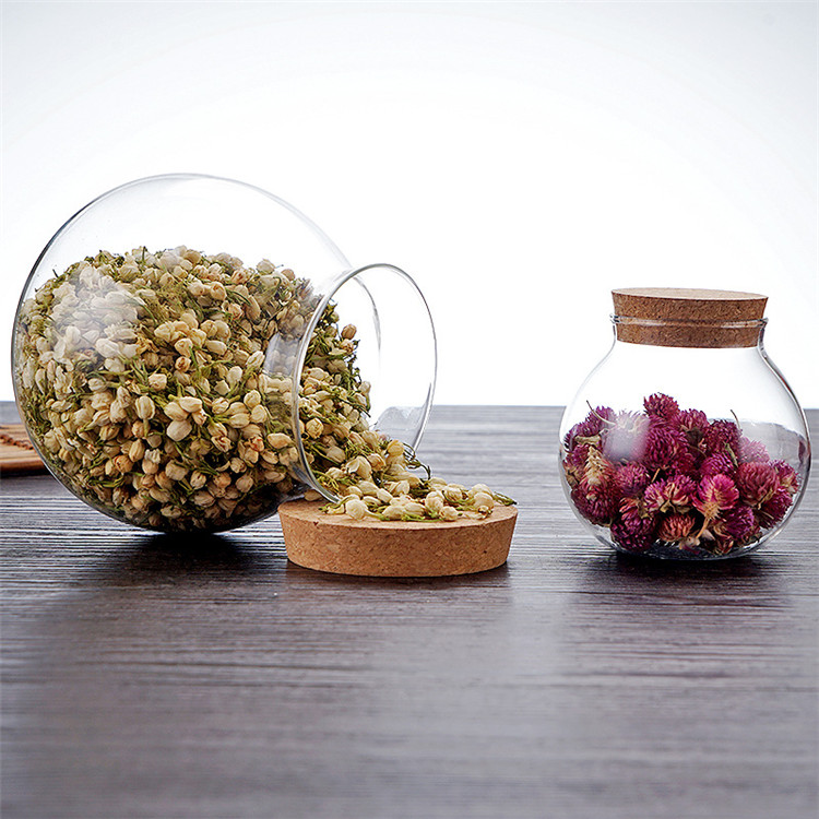 Wholesale 500mL 700ml 1500ml high borosilicate handmade heat resistant round glass jars and containers