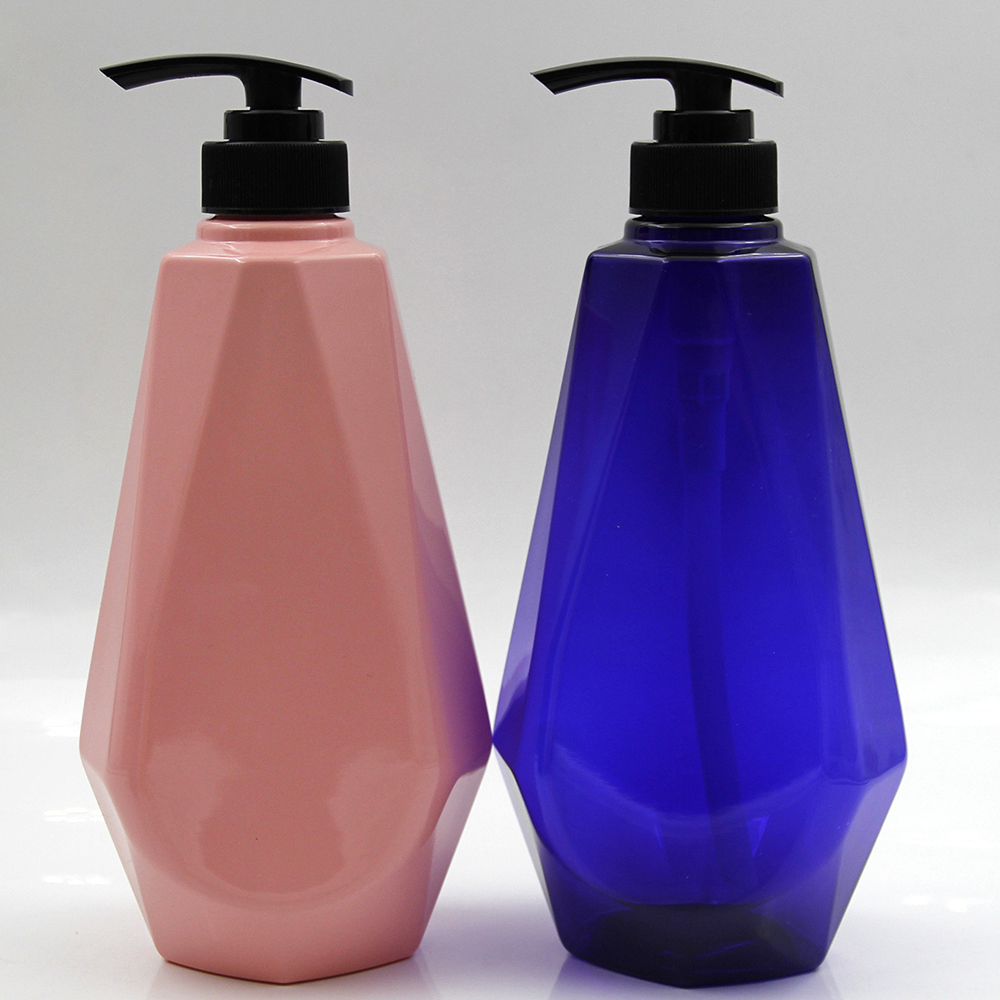 Wholesale 500ml 750ml big capacity plastic PET lotion bottle in special shape, eco friendly lotion pump bottle