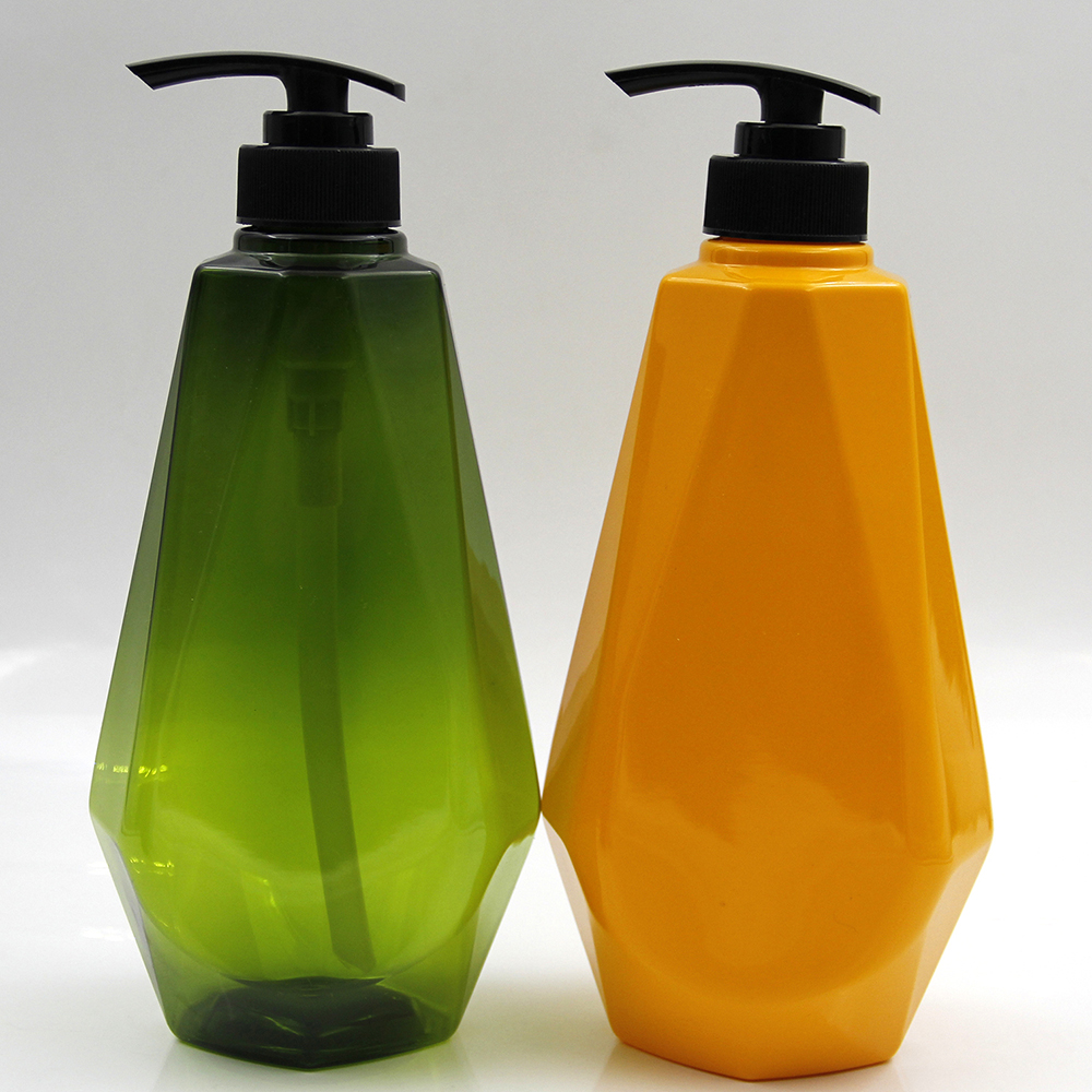Wholesale 500ml 750ml big capacity plastic PET lotion bottle in special shape, eco friendly lotion pump bottle