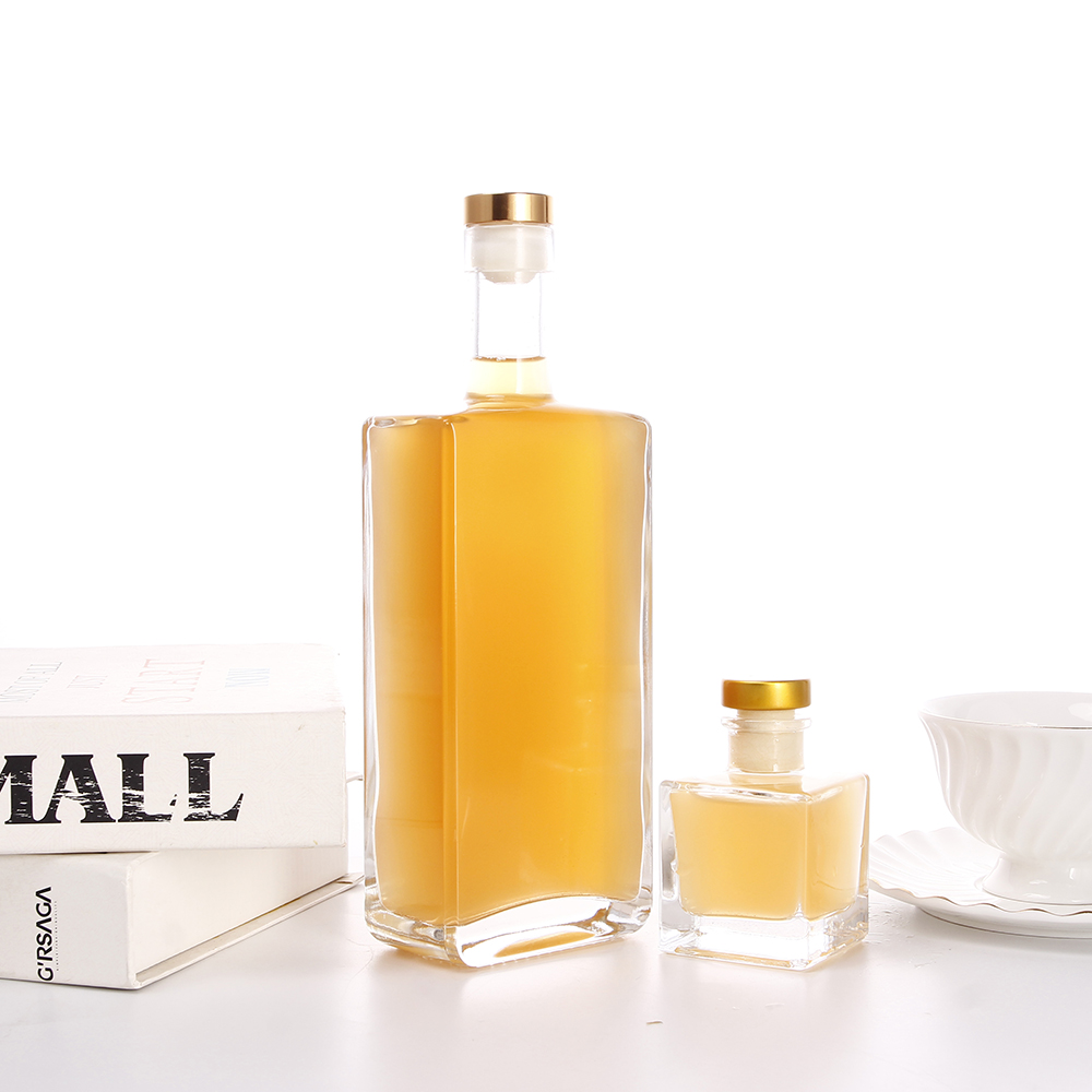 Wholesale 500ml Empty Clear Flat Square Tequila Spirits Bottle Gin Rum Vodka Glass Bottle With Glass Cork