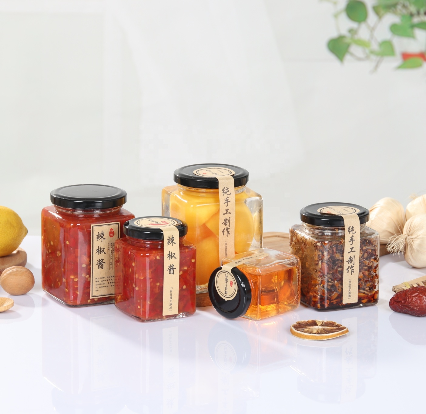 Wholesale 500ml square honey glass jar with metal closure lid honey jars glass square