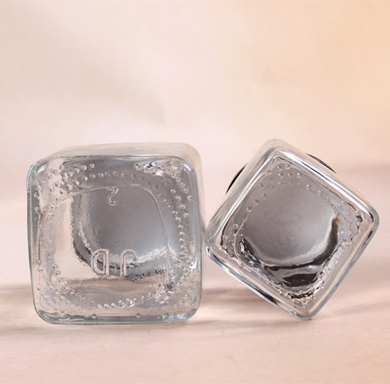 Wholesale 50ml 100ml 250ml 450ml all size square food packing glass mason jar with gold metal screw cap