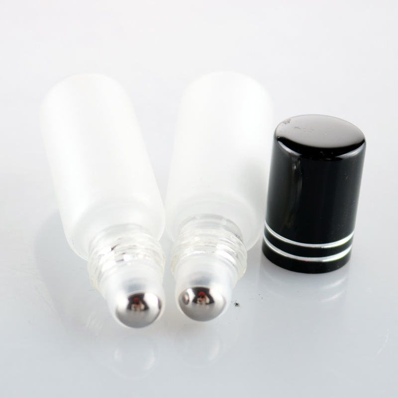 Wholesale 5ml White Round Steel Roller Essential Oil Lip Gloss Frosted Glass Bottle