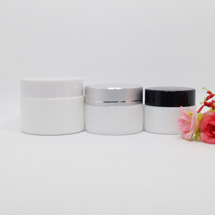 Wholesale 60g porcelain opal white jar cosmetic with white lid