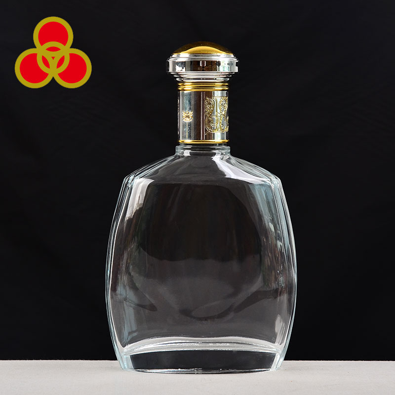 Wholesale 700ml Rum Vodka Liquor Spirits Empty Glass Liquor Bottle