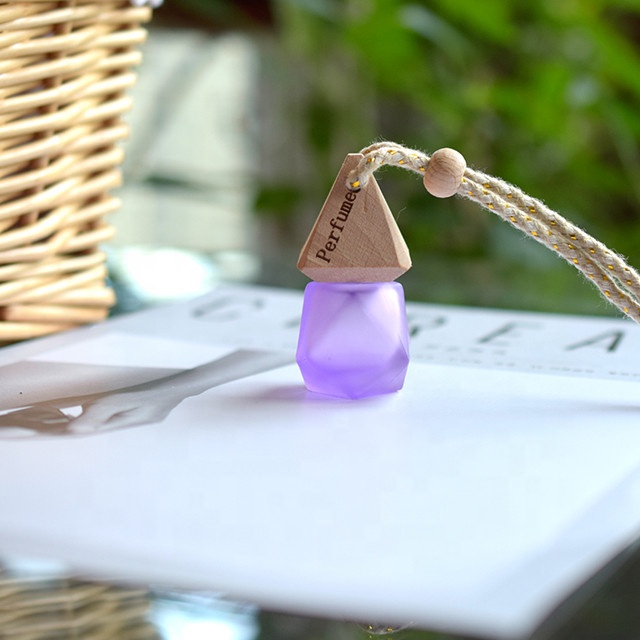Wholesale 8ML Empty Car Air Freshener Mini Matte Frosted Color Car Hanging Glass Perfume Diffuser Bottle With Wooden Cap