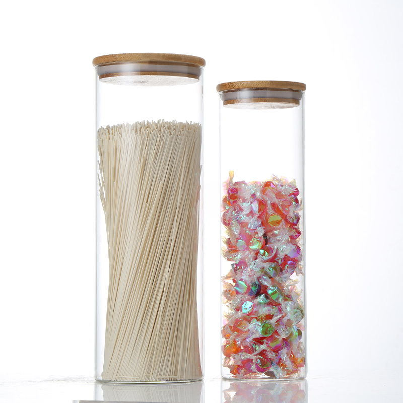 Wholesale Borosilicate Glass Storage Jar For Sweets Biscuits With Airtight Bamboo Lids