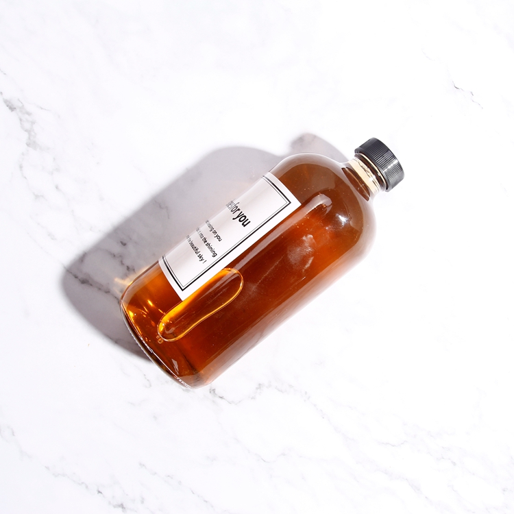 Wholesale Classic 250ml 500ml Empty Amber Glass Bottles with Lids for drinks half golden Colour Spray