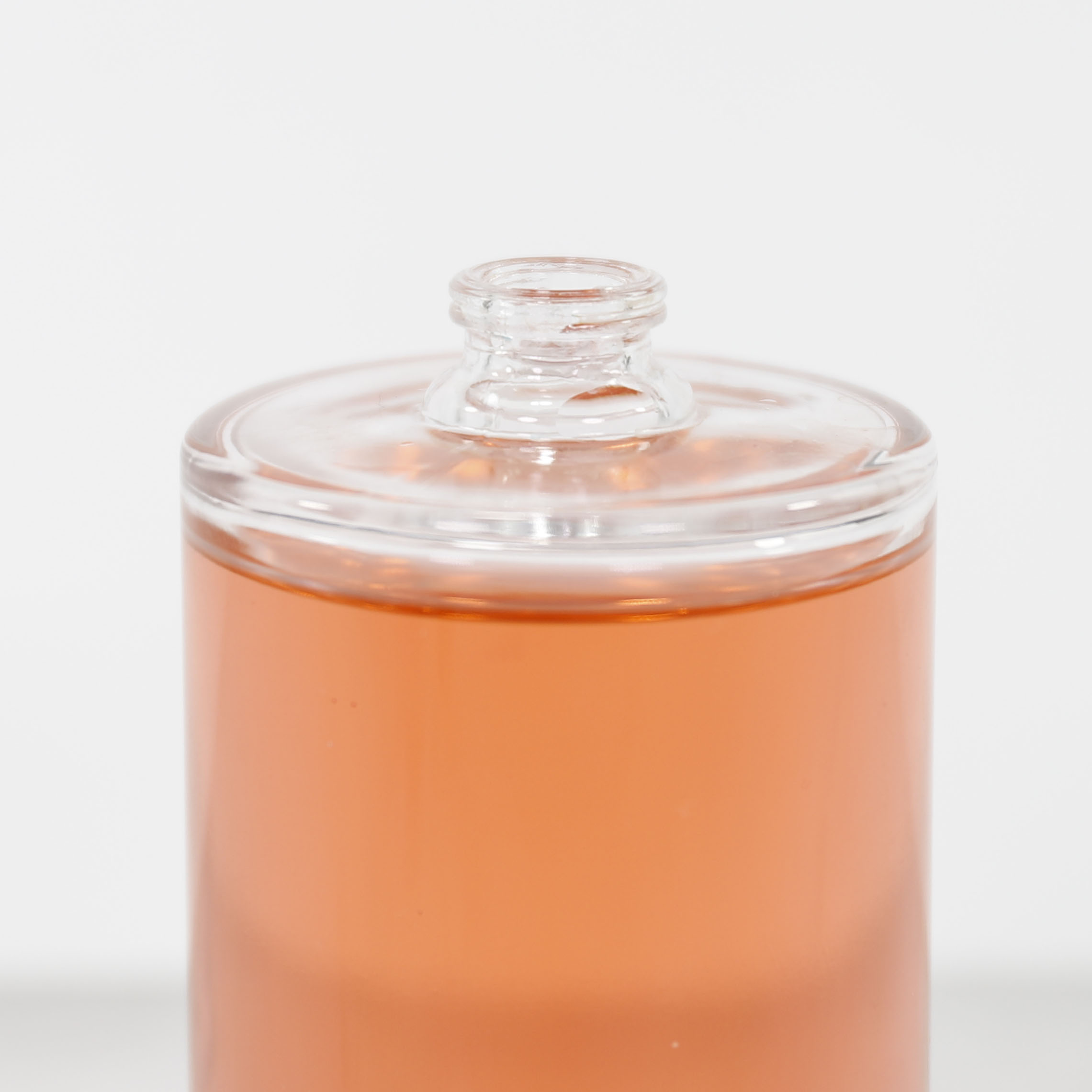 Wholesale Custom 50ml 100ml Round Empty Transparent Glass Perfume Oils Bottles