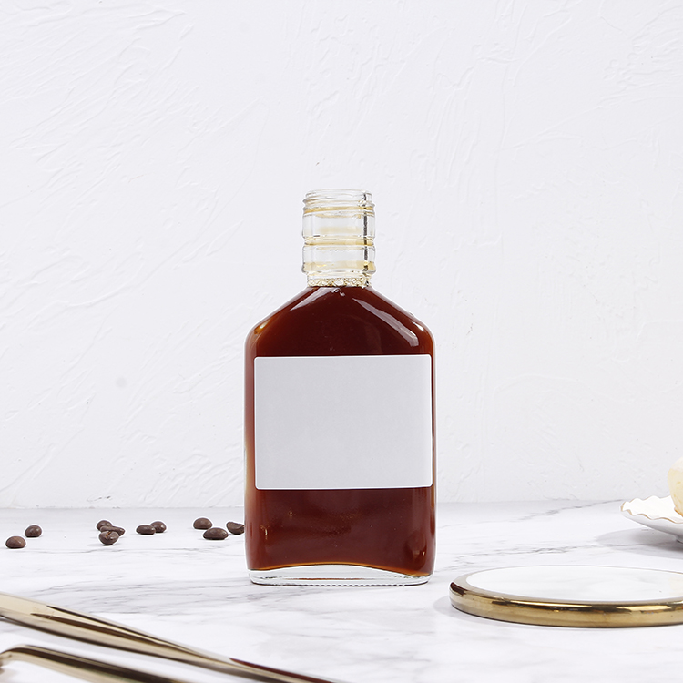Wholesale Custom Logo 100ml 200ml 350ml 500ml Hip Flask Glass Bottle With Screw Lid For Whisky Wine Cold Brew Coffee