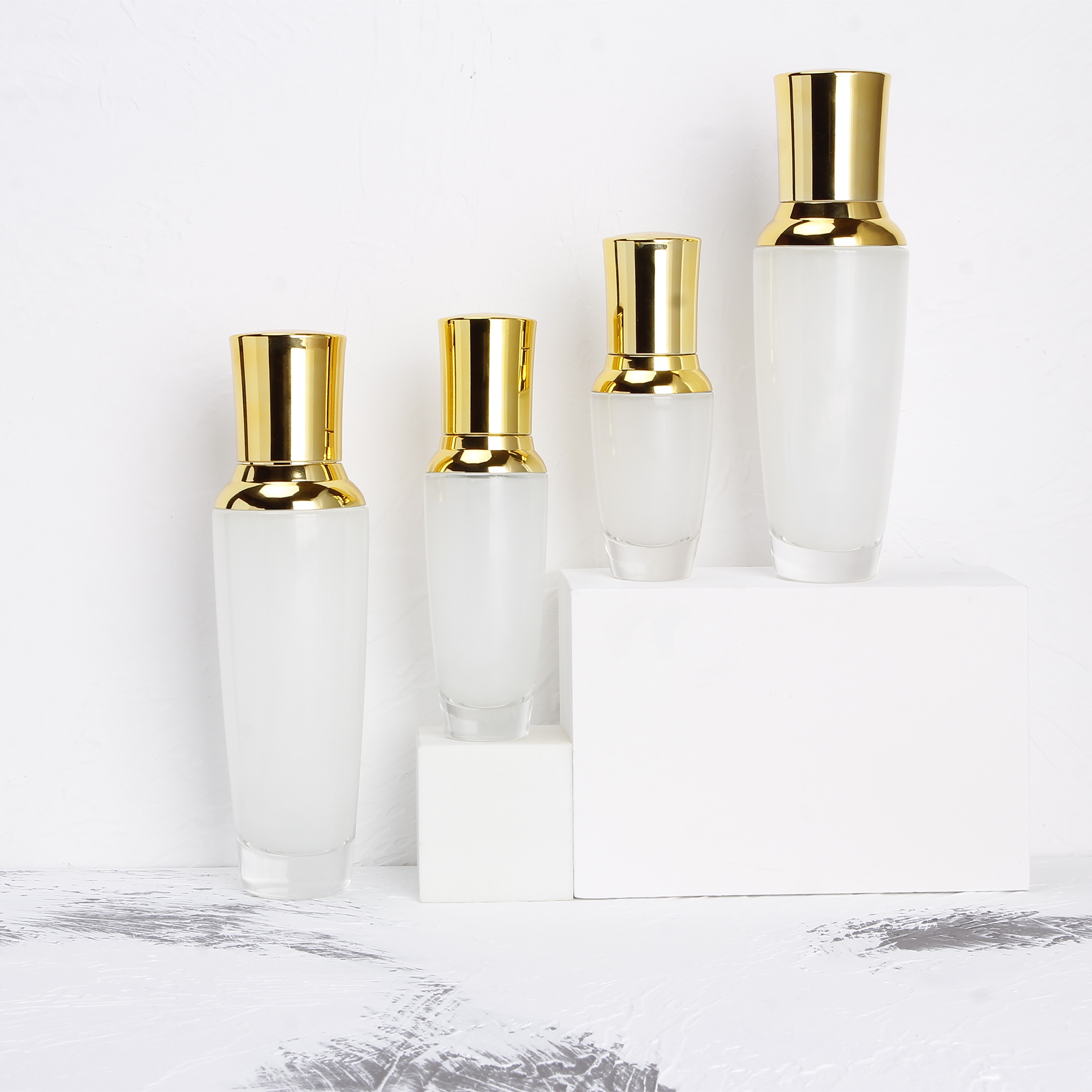 Wholesale Custom Luxury Cosmetics Packaging Face Cream Serum Skin Care Cosmetic Bottle Sets