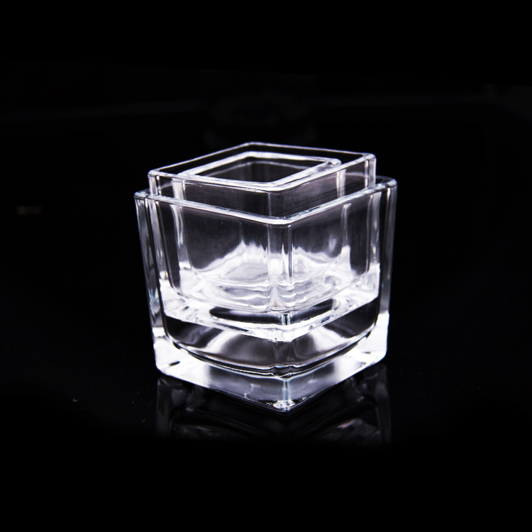 Wholesale Custom Scented Luxury frosted glass candle jar with wood lid