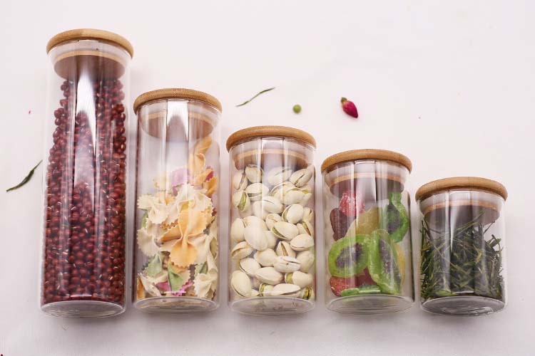 Wholesale Custom Storage High Borosilicate Glass Jars With Bamboo Wood Lids Clear Sealed Glass Containers Pantry Food Canister