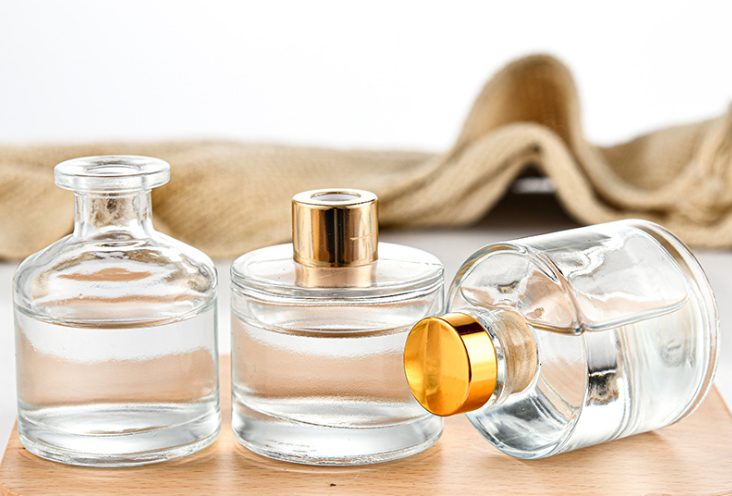 Wholesale Customized 100ml 200ml Clear Empty Luxury Aroma Reed Oil Perfume Diffuser Bottle Glass with gift box