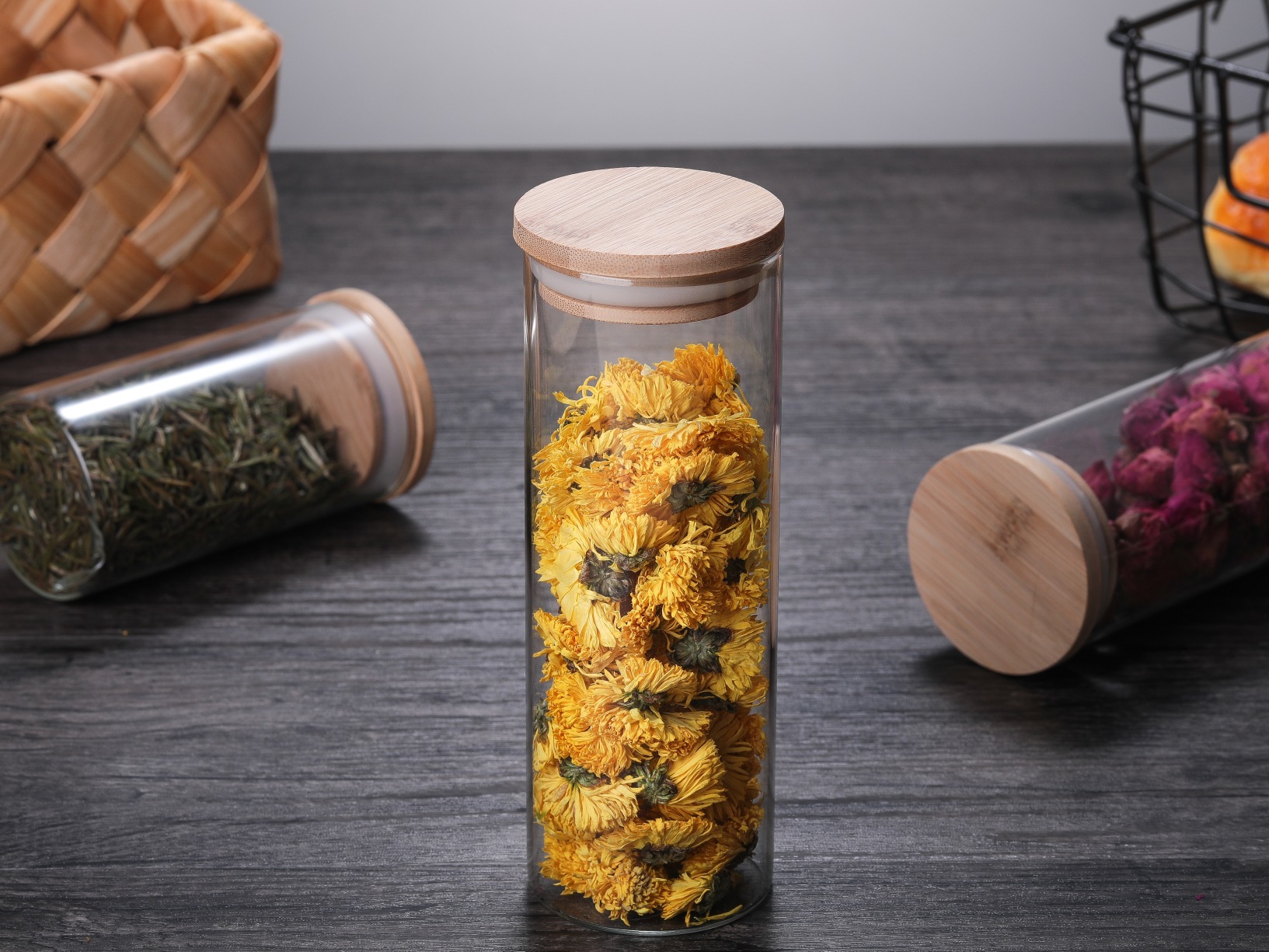 Wholesale Different Capacity Clear Glass Storage Containers Kitchen Food Canister With Bamboo Lids Cover Jars Manufacturers