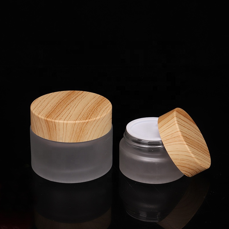 Wholesale Eco friendly Cosmetic Packaging Empty Glass Cream Jar with Wooden Lid