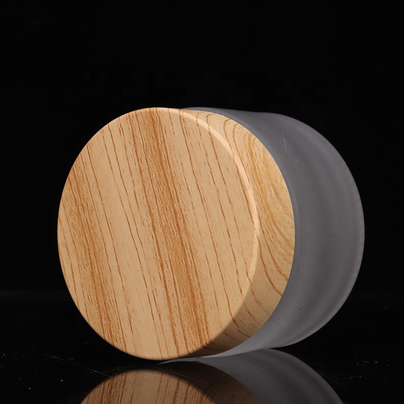 Wholesale Eco friendly Cosmetic Packaging Empty Glass Cream Jar with Wooden Lid