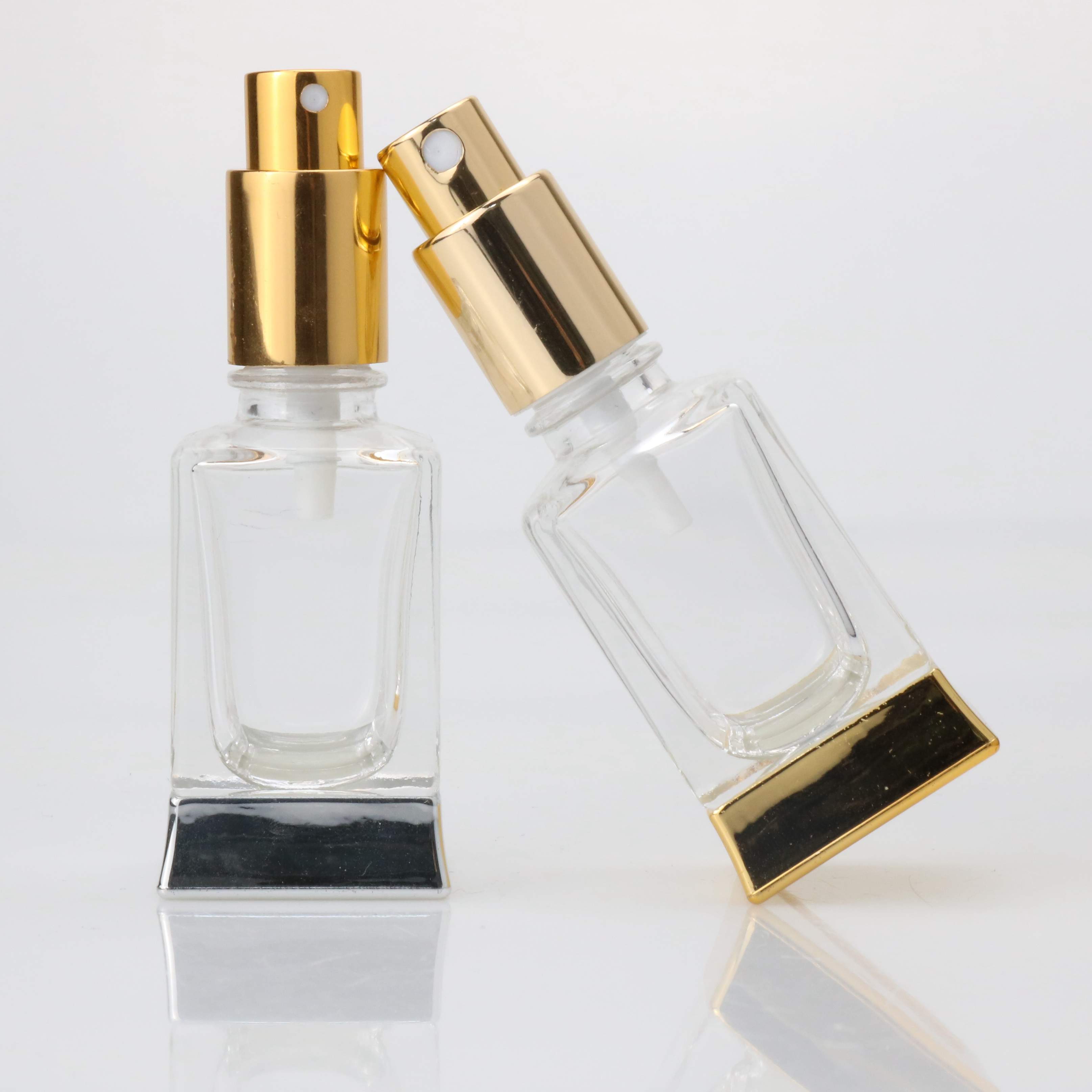 Wholesale Empty 30ml 50ml 100ml Square Shape Spray transparent glass perfume bottle with spray mist cap for e liquid