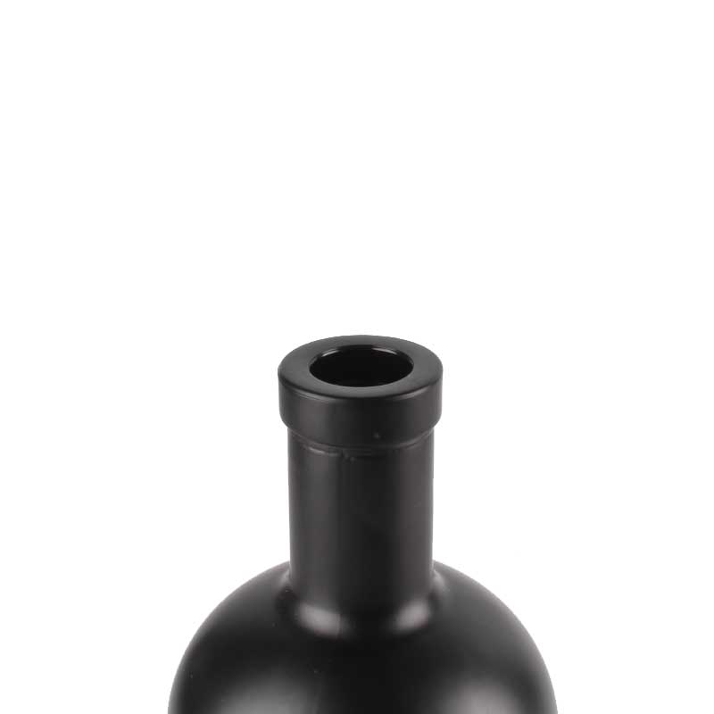 Wholesale Empty Fancy Glass Vodka Bottles Glass 750ml Spirit Liquor Glass Vodka Bottle