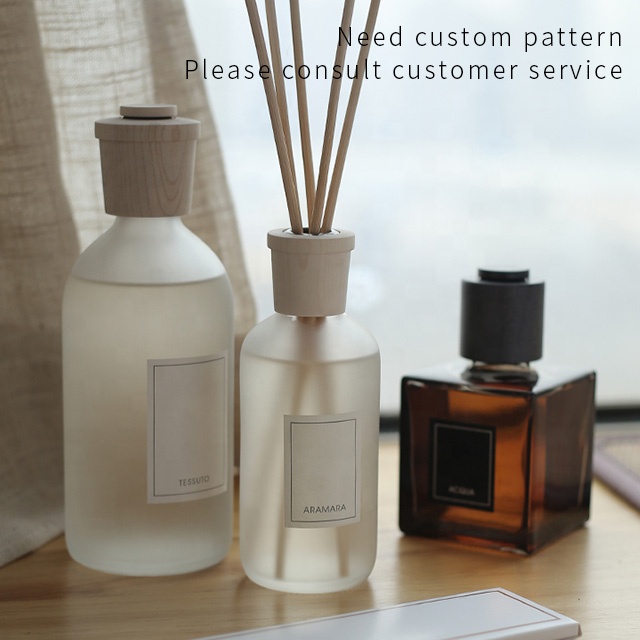 Wholesale Empty Glass Reed Diffuser Bottles Supplies Luxury Diffuser Cap Cover Container