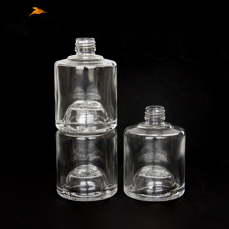 Wholesale Flint 100ml Stackable Glass Bottle with Plastic Lid for Wine