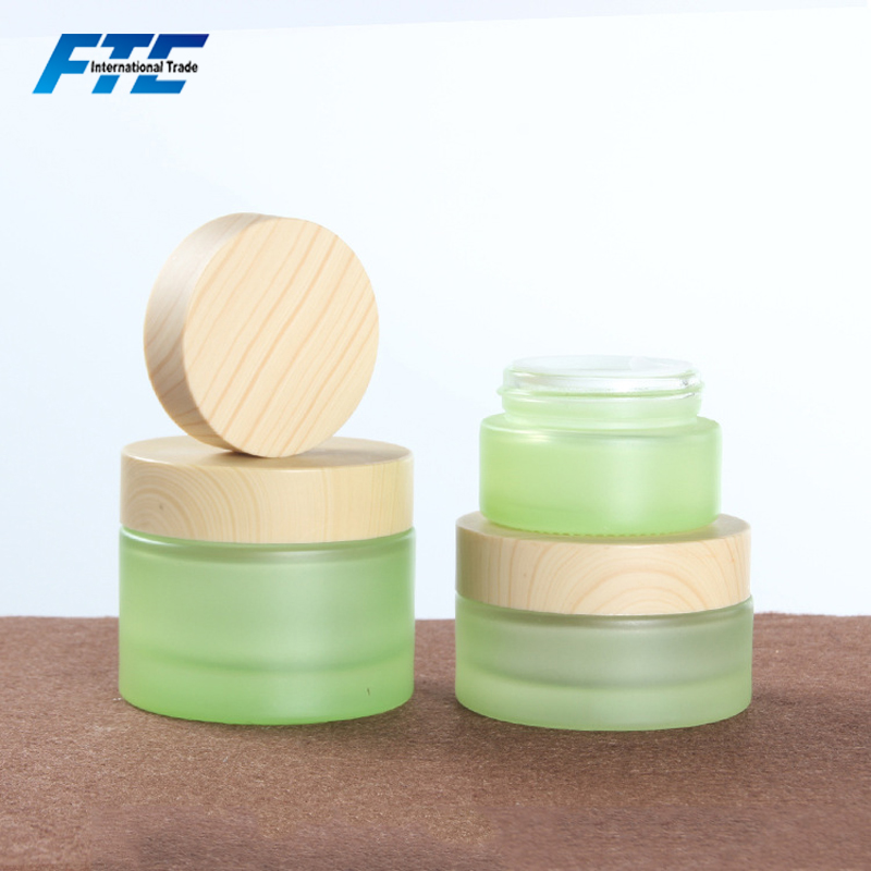 Wholesale Green Fine Mist Spray Bottle Frosted Glass Hand Cream Jar Cosmetic Glass Lotion Bottle