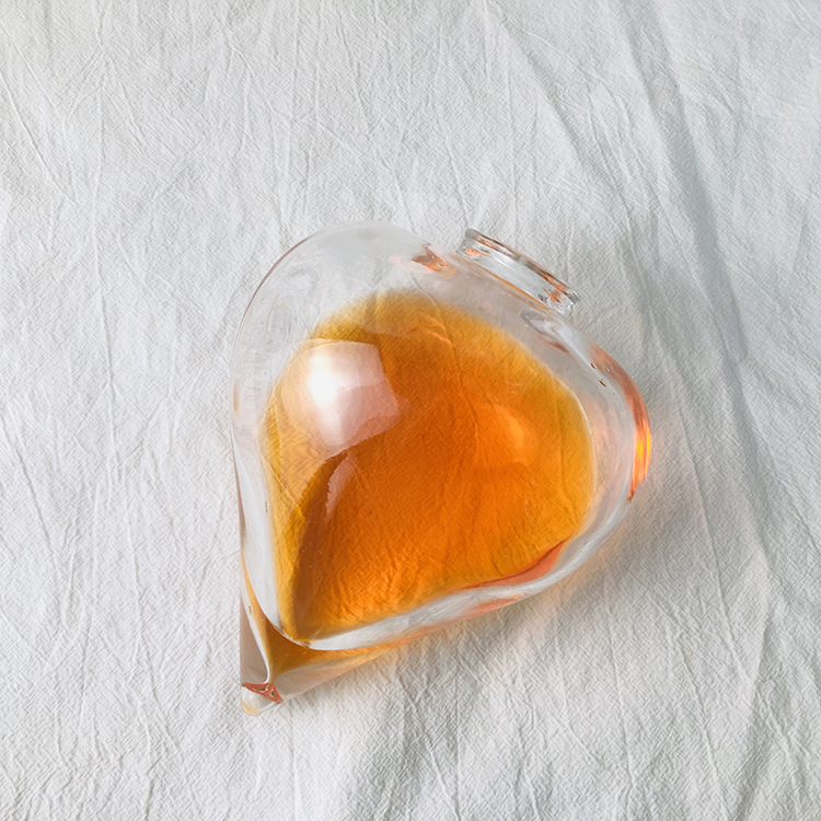 Wholesale Heart Shape Rum bottle Sizes Extra Flint Glass Liquor Bottle