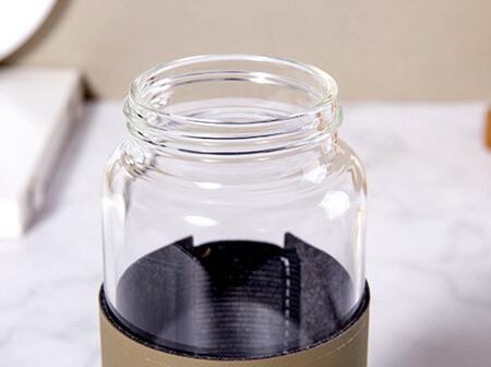 Wholesale High Borosilicate Leather Decorated Empty 400ml Glass Water Bottle