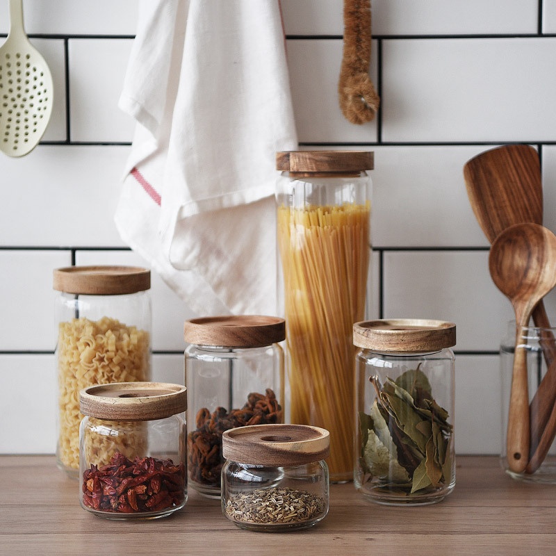 Wholesale High Borosilicate Round Shape Glass Storage Jars and Bottles with Wooden Lid