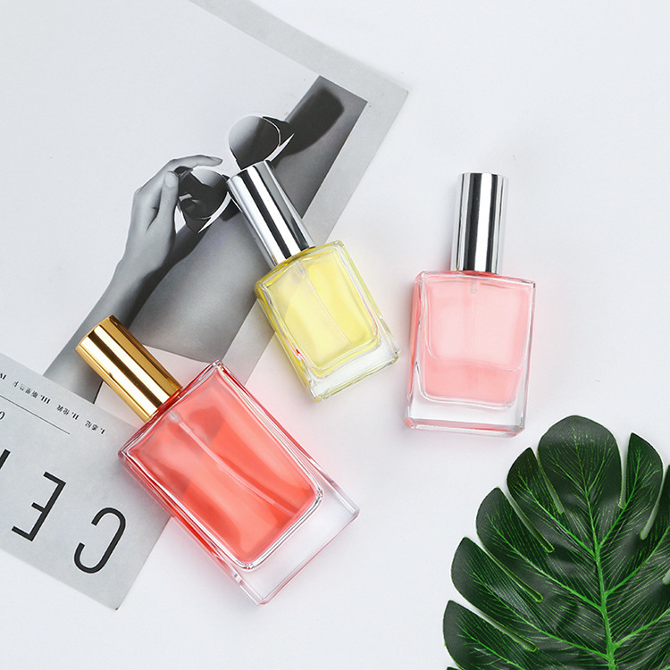Wholesale Hot 30ml 50ml 100ml Luxury Transparent Clear Empty Glass Rectangular Perfume Bottle with Gold Silver Spray Pump