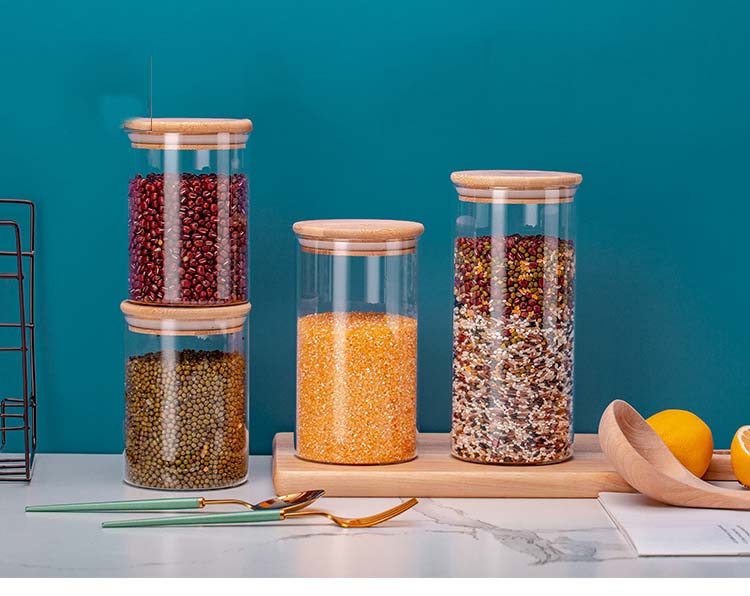 Wholesale Hot Sale Clear Glass Jars With Sealed Bamboo Wood Lids For Food Storage Spice Grains Tea Candy Coffee