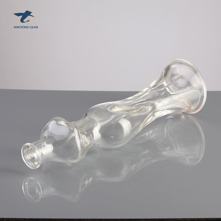 Wholesale Lead-Free Elegant Women Body Shaped Glass Bottle For Stopper