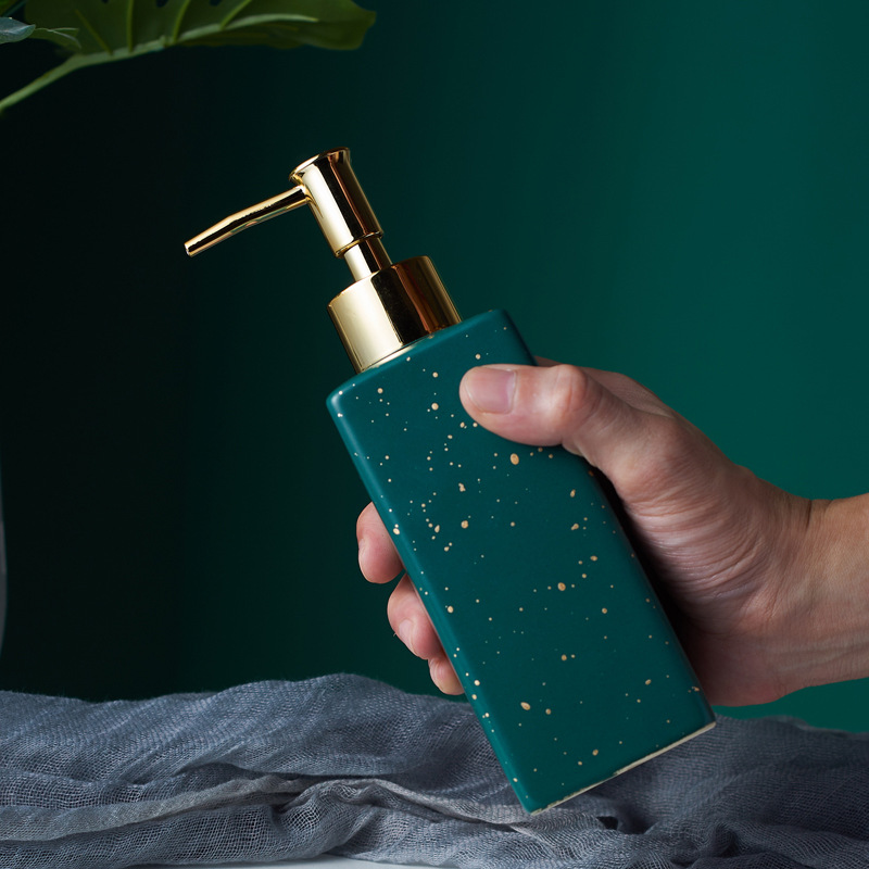 Wholesale Luxury 12oz 350ml 500ml Black Glass Square Lotion Soap Bottle Body Hand Wash Sanitizer Bottles With Pump Lid