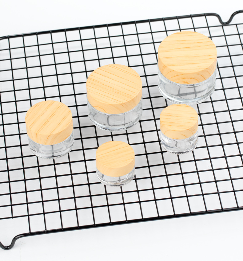 Wholesale Luxury Empty Cosmetic Jars With Plastic Lid