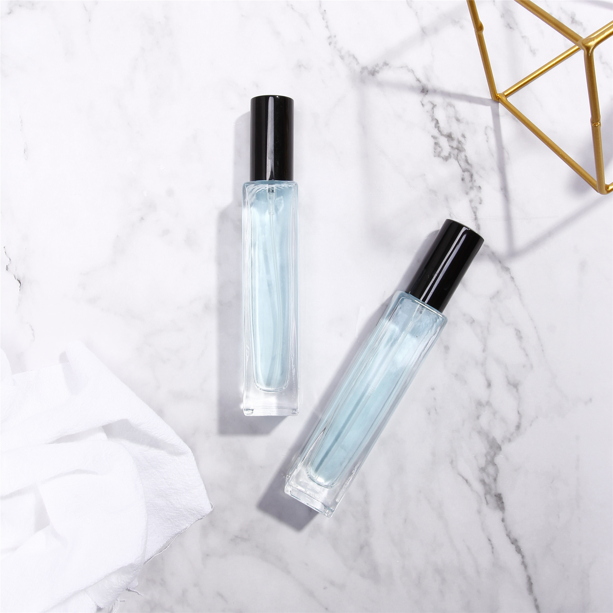 Wholesale Manufacturer 30ml 50ml 100ml Empty Clear Square refillable Glass Spray Perfume Bottle