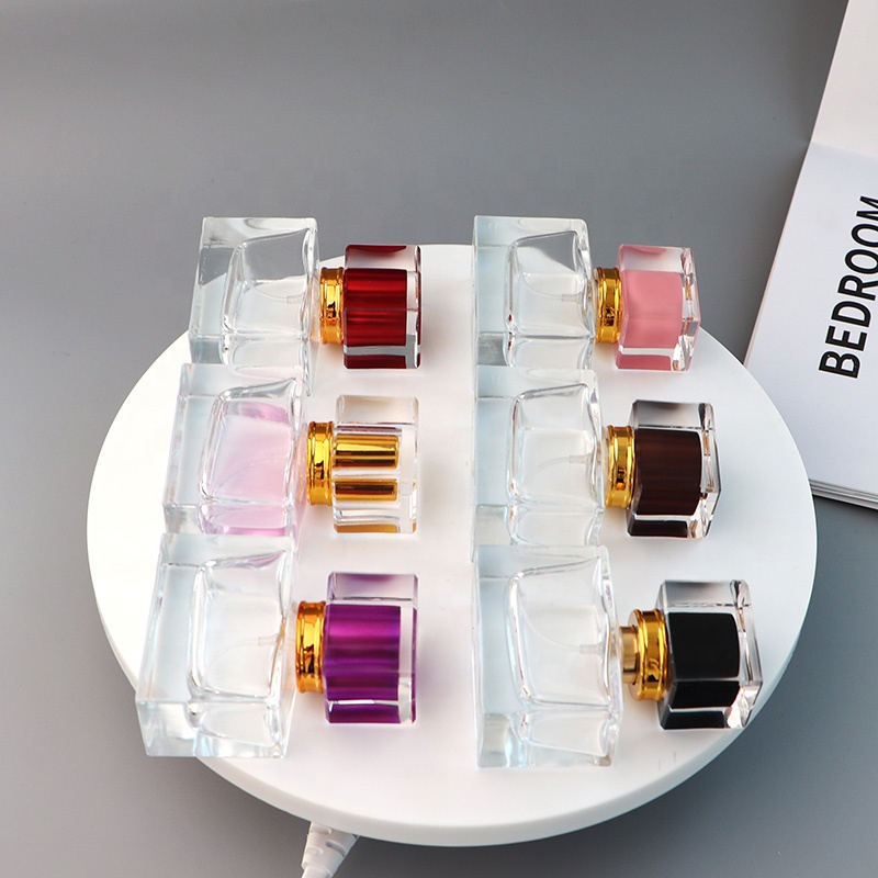 Wholesale Manufacturer 30ml 50ml Empty Refillable Square Glass Perfume Spray Bottle
