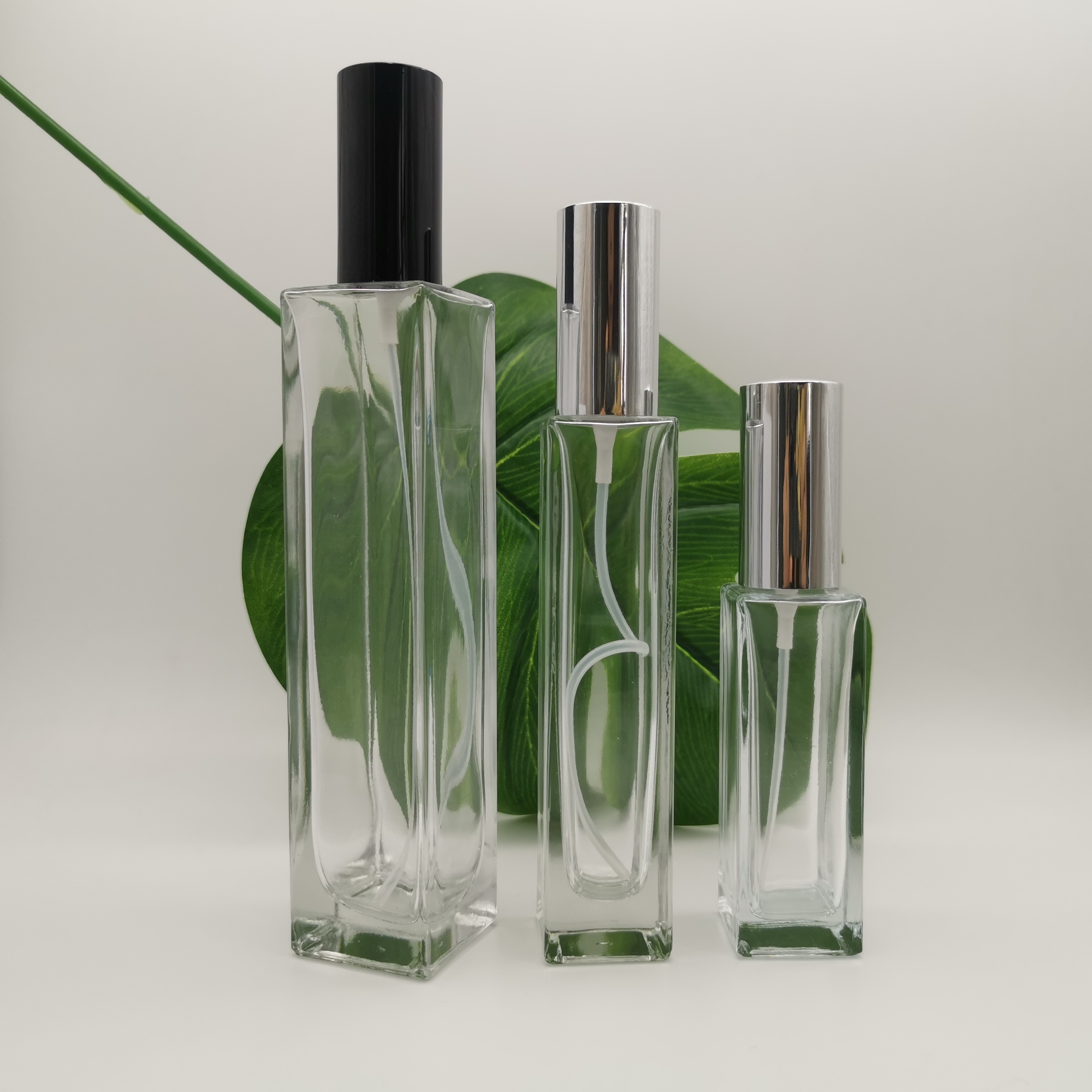 Wholesale Manufacturers High quality Custom Glass Spray Empty Perfume Bottles With PUMP SPRAYER