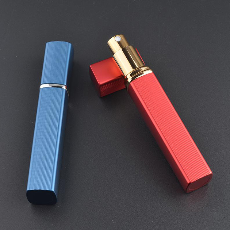 Wholesale Mini Luxury Glass Refillable Vertical Wire Plastic Aluminum 2oz 6Ml 10Ml 30 Ml 50Ml Perfume Square Spray Bottle