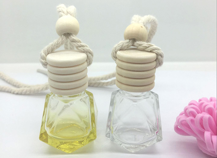 Wholesale Mini size Hanging Car Perfume Bottles For Glass
