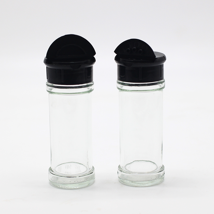 Wholesale Mulitifunctional 100ml spice glass spice salt and pepper shaker bottles with lid