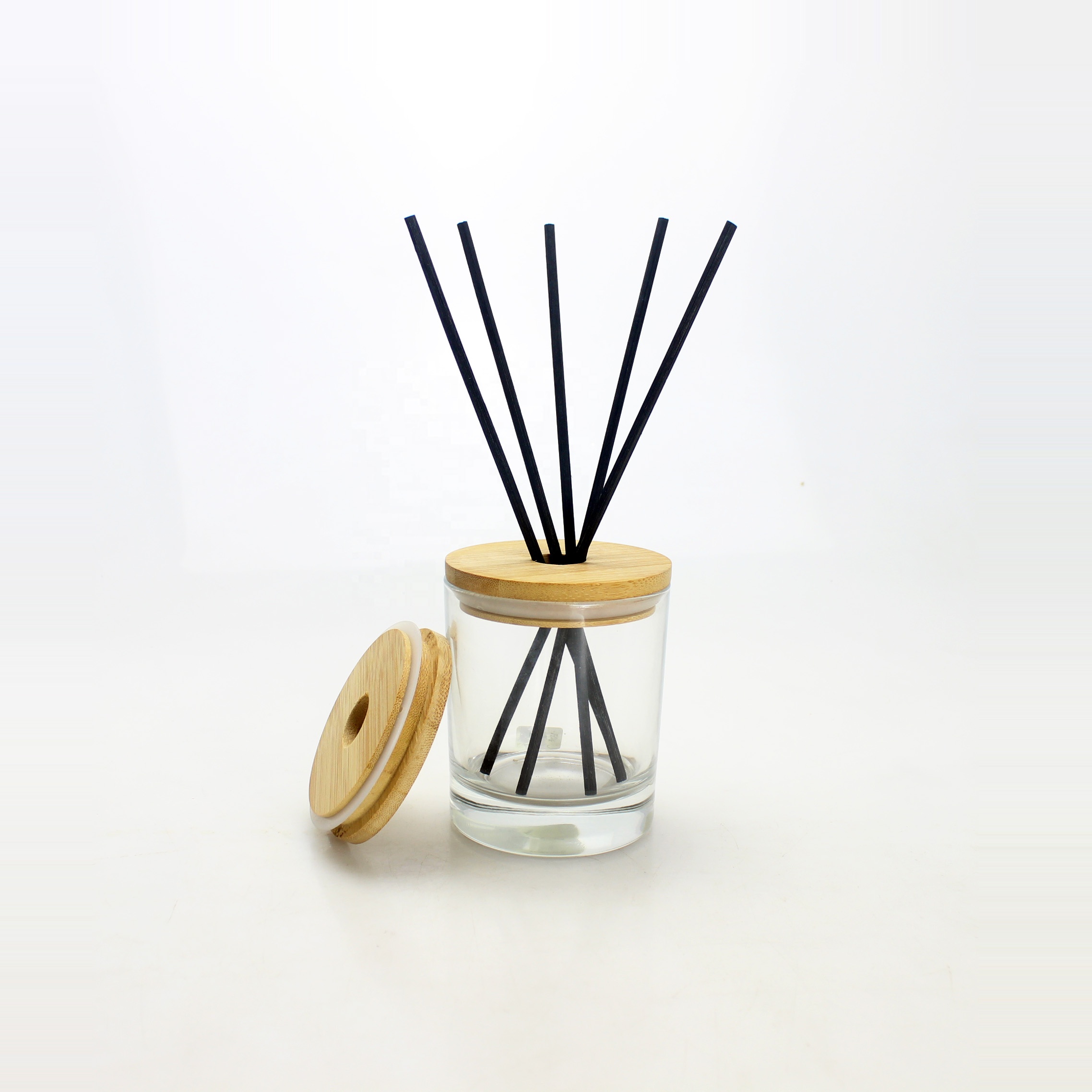 Wholesale New Design Round Clear Aroma Diffuser Bottle With Concrete Cememt Cap And Black Reed/Sticks