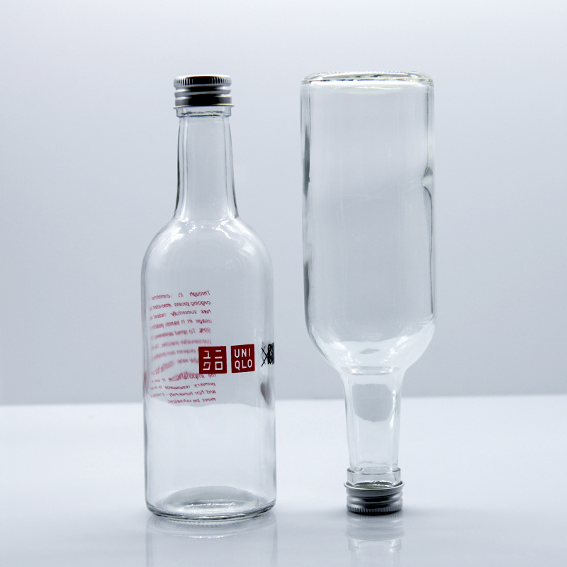 Wholesale Price Mineral Water Beverage Drinks Glass Bottle 250ml with Customized Logo