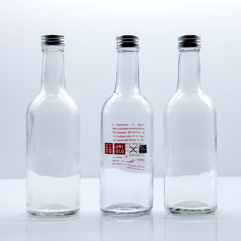 Wholesale Price Mineral Water Beverage Drinks Glass Bottle 250ml with Customized Logo