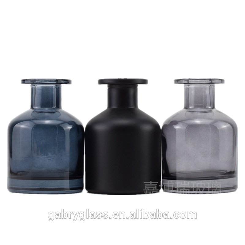 Wholesale Round 50ml 100ml 150ml 200ml Home Hanging Room Black Empty Aroma Perfume Reed Diffuser Glass Bottle