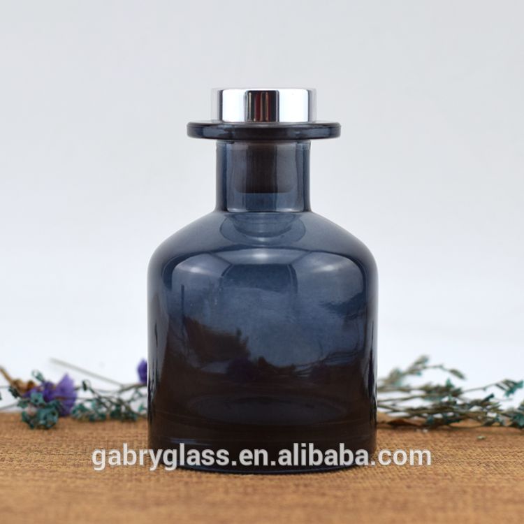 Wholesale Round 50ml 100ml 150ml 200ml Home Hanging Room Black Empty Aroma Perfume Reed Diffuser Glass Bottle