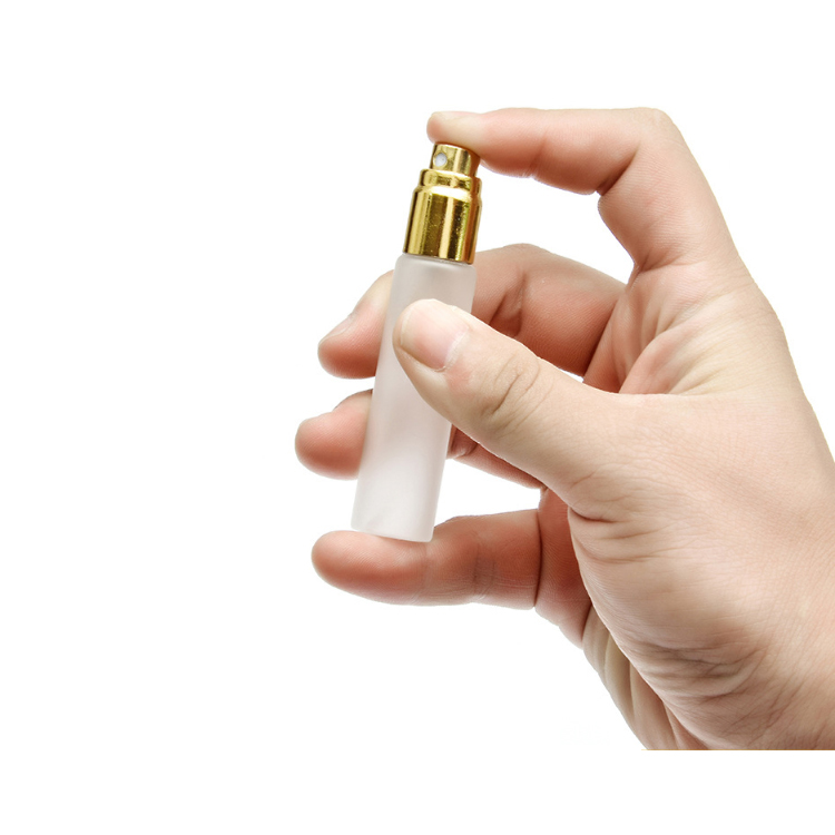 Wholesale Small Vial Glass Pen Perfume Bottle 10Ml Perfume 1.5 Ml Spray Bottle With Sprayer And Cap