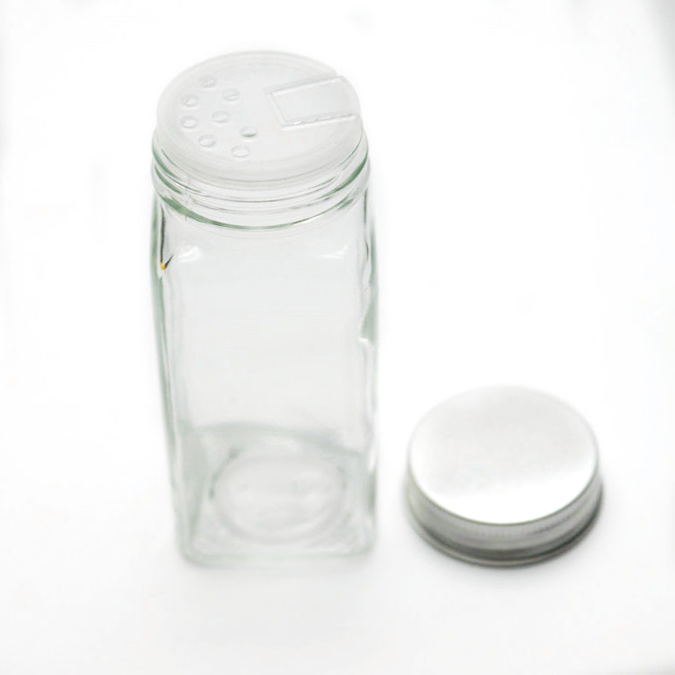 Wholesale Square Glass Spice Bottles 4oz Spice Glass Jar with Silver Metal Lids Shaker Top