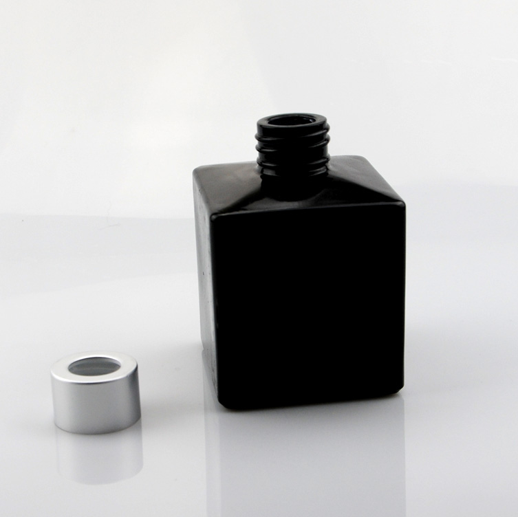 Wholesale Square Matte Black Diffuser Bottle 100ml Glass Bottle Fragrance Oil Container Aroma Reed Diffuser Bottle
