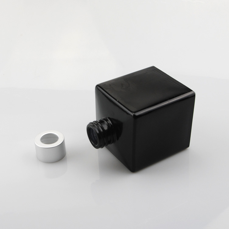Wholesale Square Matte Black Diffuser Bottle 100ml Glass Bottle Fragrance Oil Container Aroma Reed Diffuser Bottle